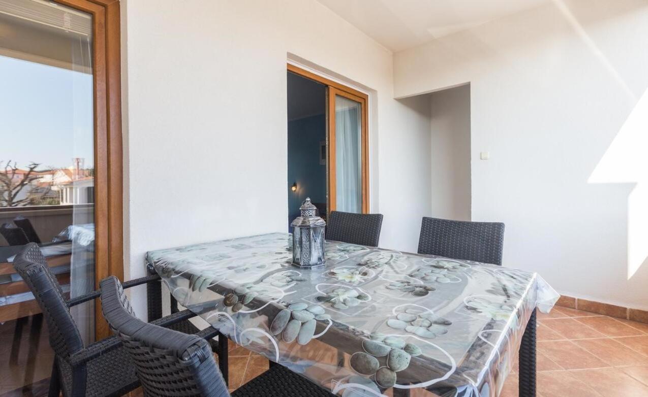 Spacious New App For 5 Persons, Close Beach&City Poreč Exteriör bild