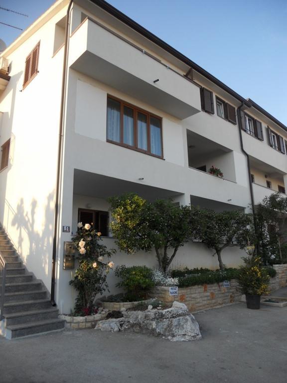 Spacious New App For 5 Persons, Close Beach&City Poreč Exteriör bild